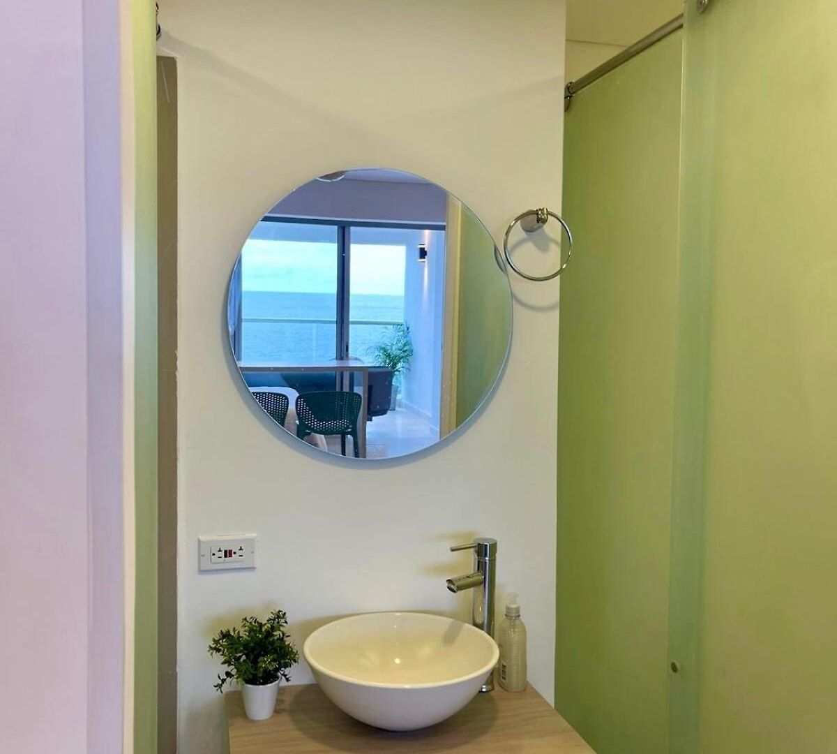 Apartamento Modern Near The Airport *