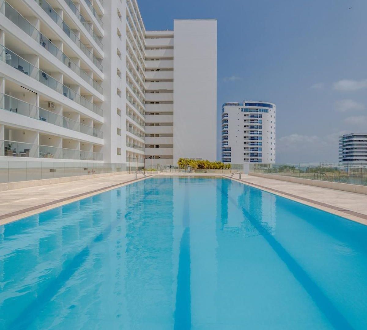Modern Near The Airport Apartamento *