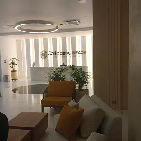 Modern Near The Airport Apartamento