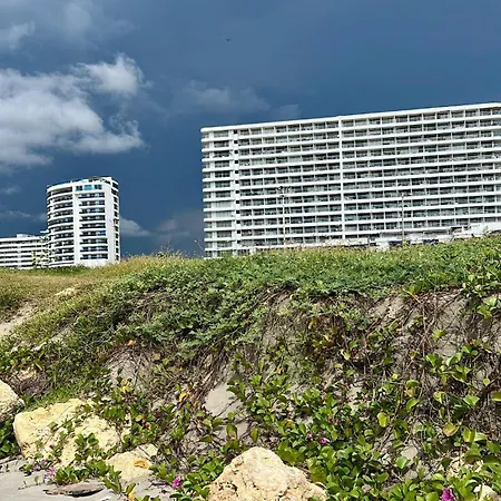 Modern Near The Airport *