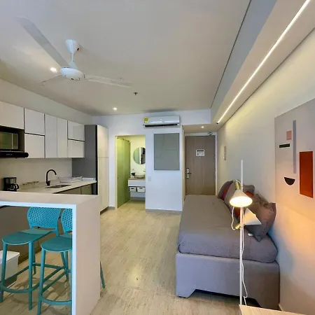 Modern Near The Airport *