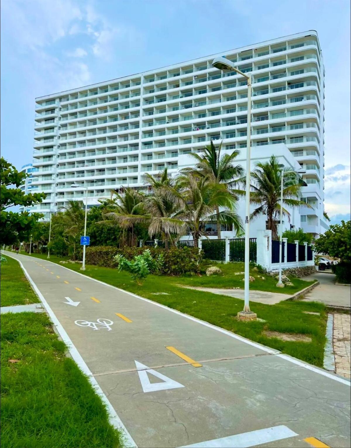 Apartamento Modern Near The Airport